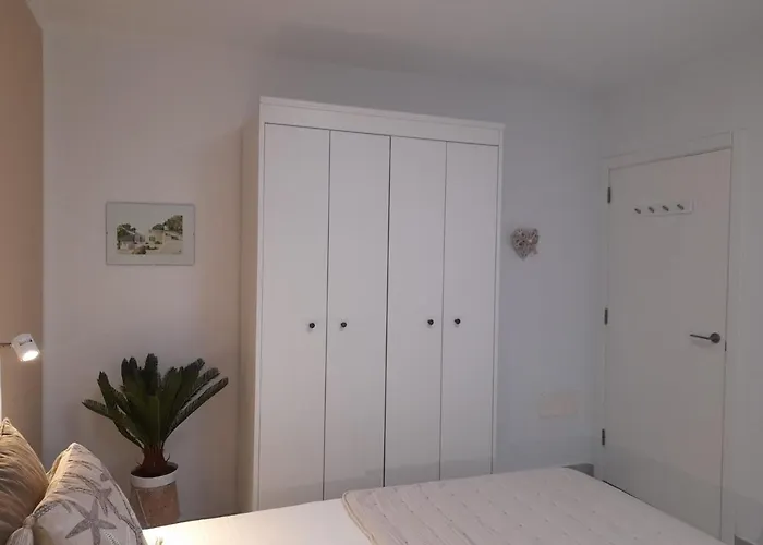 Paseo Del Mar- Playa Roca Sea Front Access - Free Ac - Wifi *