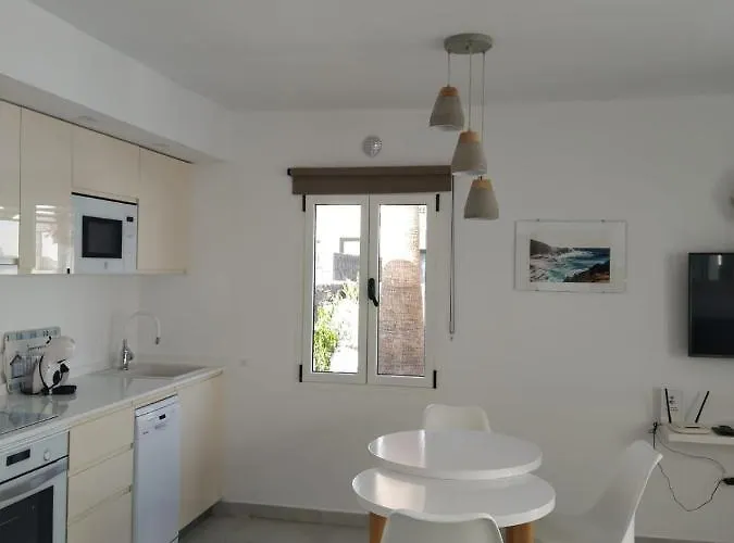 Paseo Del Mar- Playa Roca Sea Front Access - Free Ac - Wifi * Costa Teguise