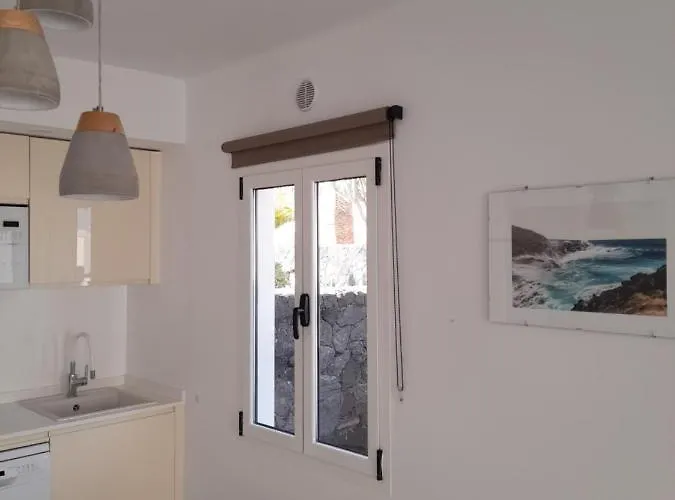 Paseo Del Mar- Playa Roca Sea Front Access - Free Ac - Wifi Appartement *