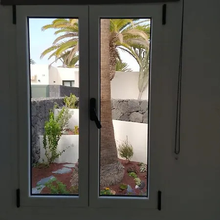 Paseo Del Mar- Playa Roca Sea Front Access - Free Ac - Wifi アパート *