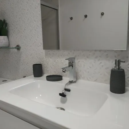 Paseo Del Mar- Playa Roca Sea Front Access - Free Ac - Wifi