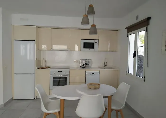 Paseo Del Mar- Playa Roca Sea Front Access - Free Ac - Wifi Apartment