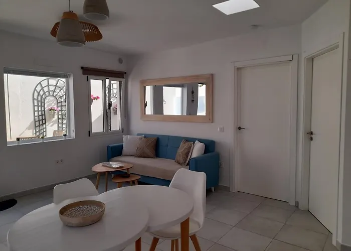 Paseo Del Mar- Playa Roca Sea Front Access - Free Ac - Wifi Apartment Costa Teguise