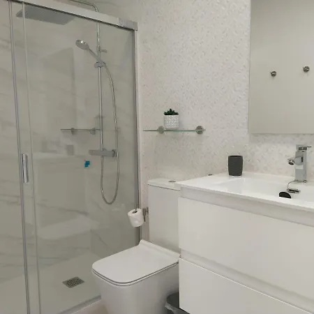 Paseo Del Mar- Playa Roca Sea Front Access - Free Ac - Wifi Apartament *